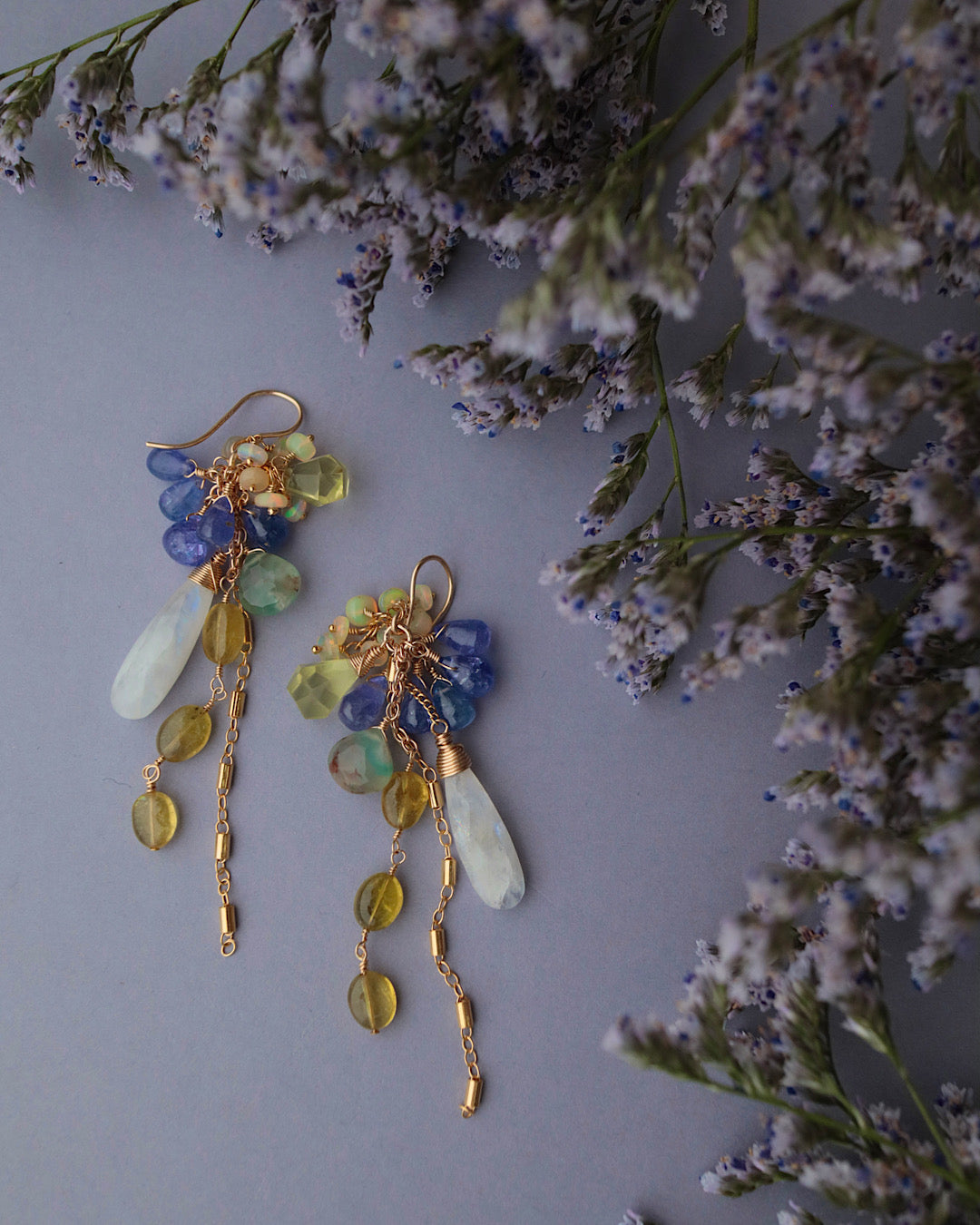 【Aqua Bloom】Tanzanite and Moonstone Earrings