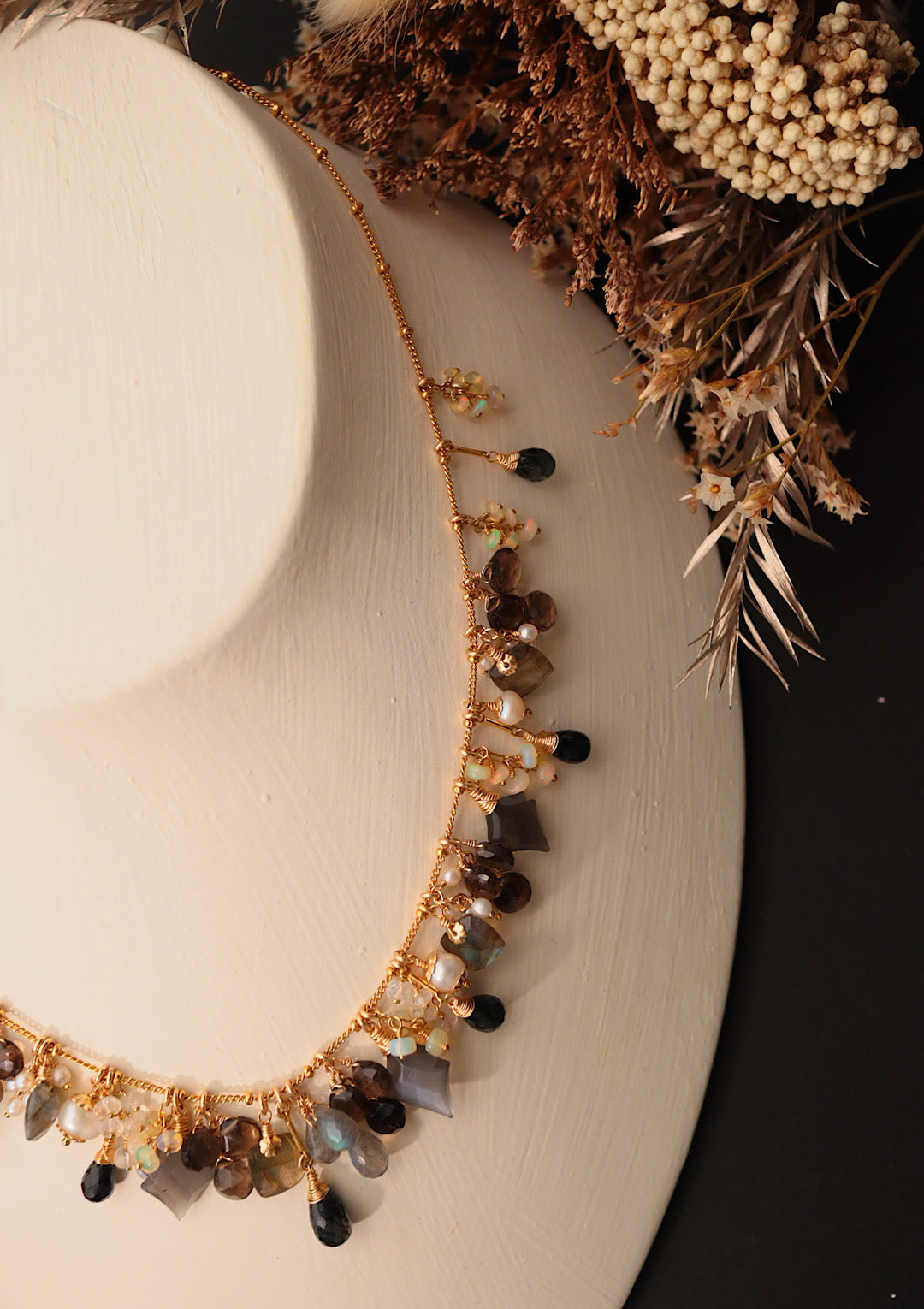 [Moon Shadow] Earth-Tone Necklace [One-of-a-Kind]
