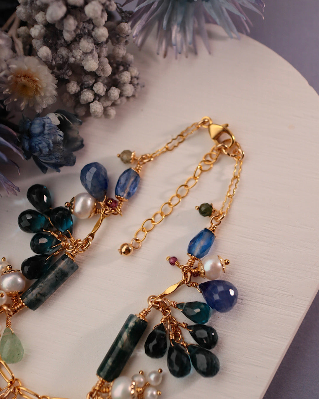 [Water Lilies] The Painter’s Palette — Bracelet