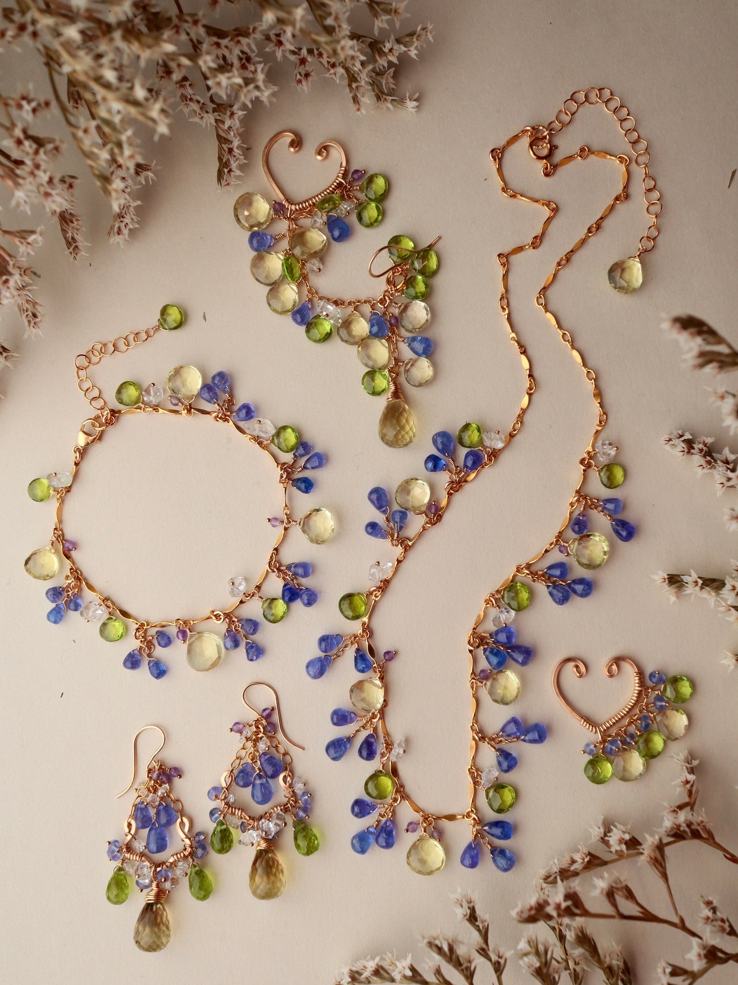【Pre-order sale】Tanzanite and lemon quartz ear cuff