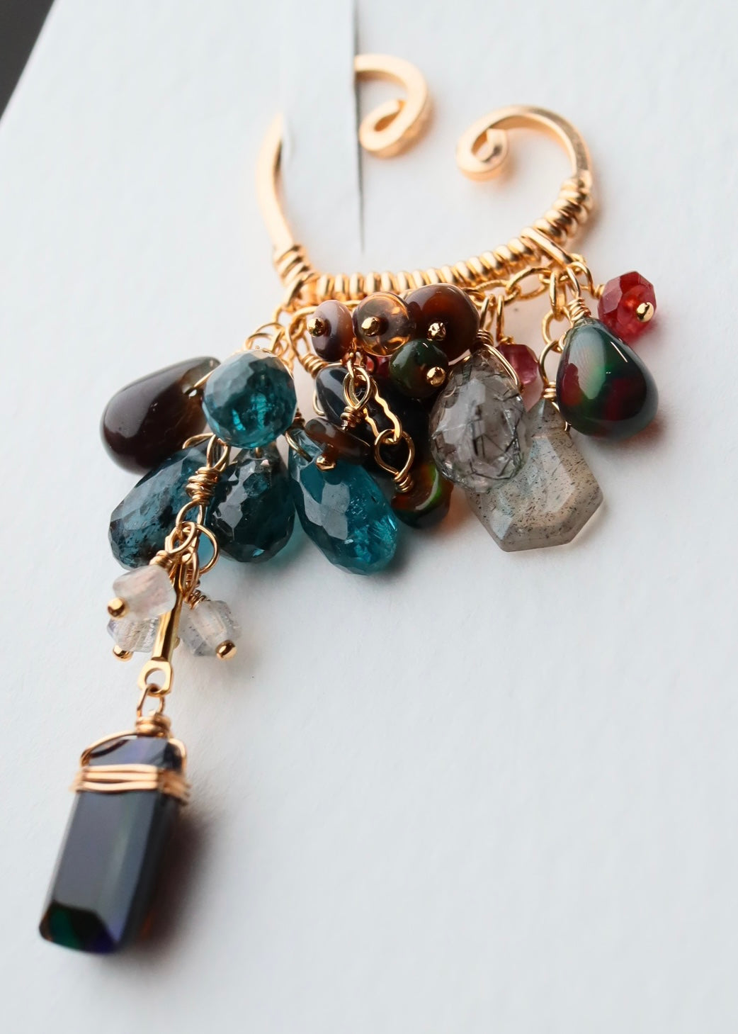 [The Lady with the Black Eyepatch] Black opal and deep blue kyanite ear cuff