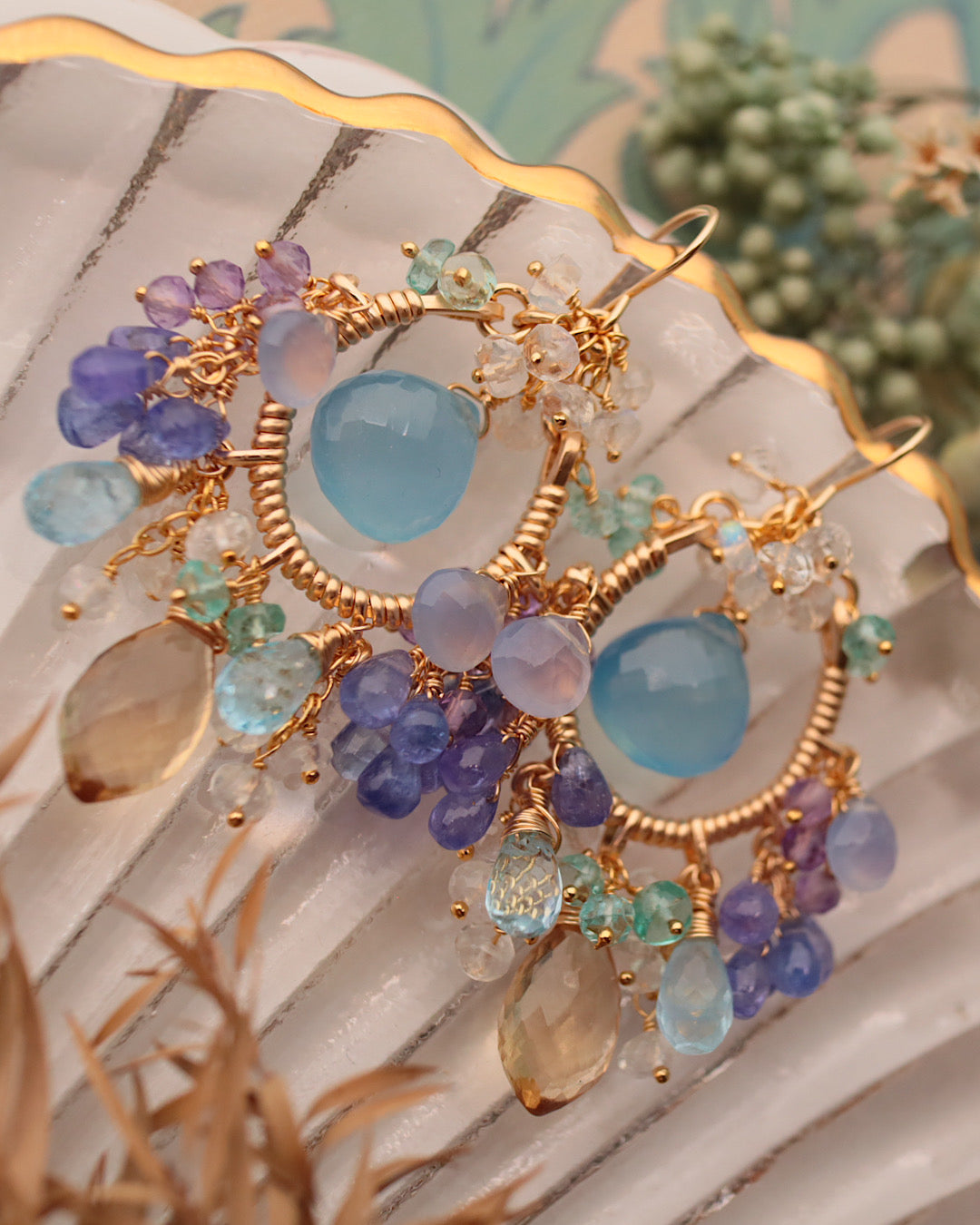 [One-of-a-kind] Aquamarine Chandelier Earrings in Classic Colors
