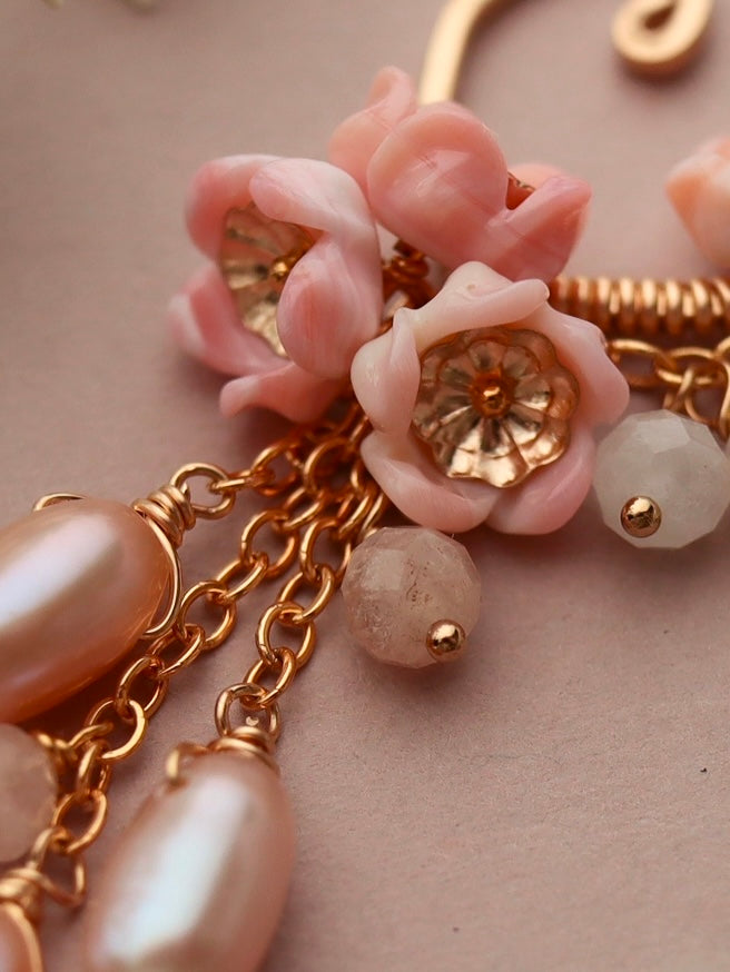 Queen Conch Shell Flower Ear Cuff
