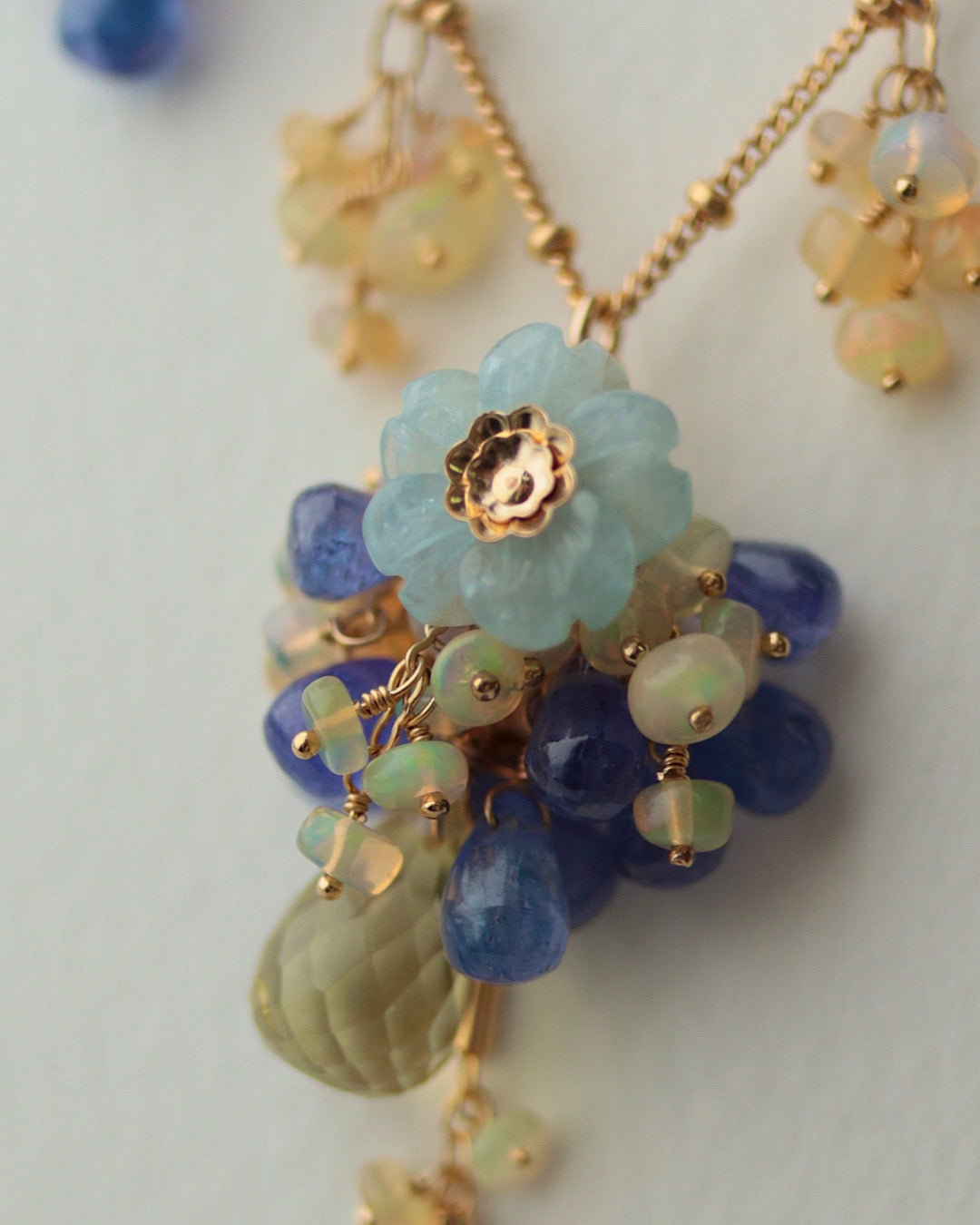 [One-of-a-kind] [Aqua Bloom] Aquamarine and Tanzanite Necklace